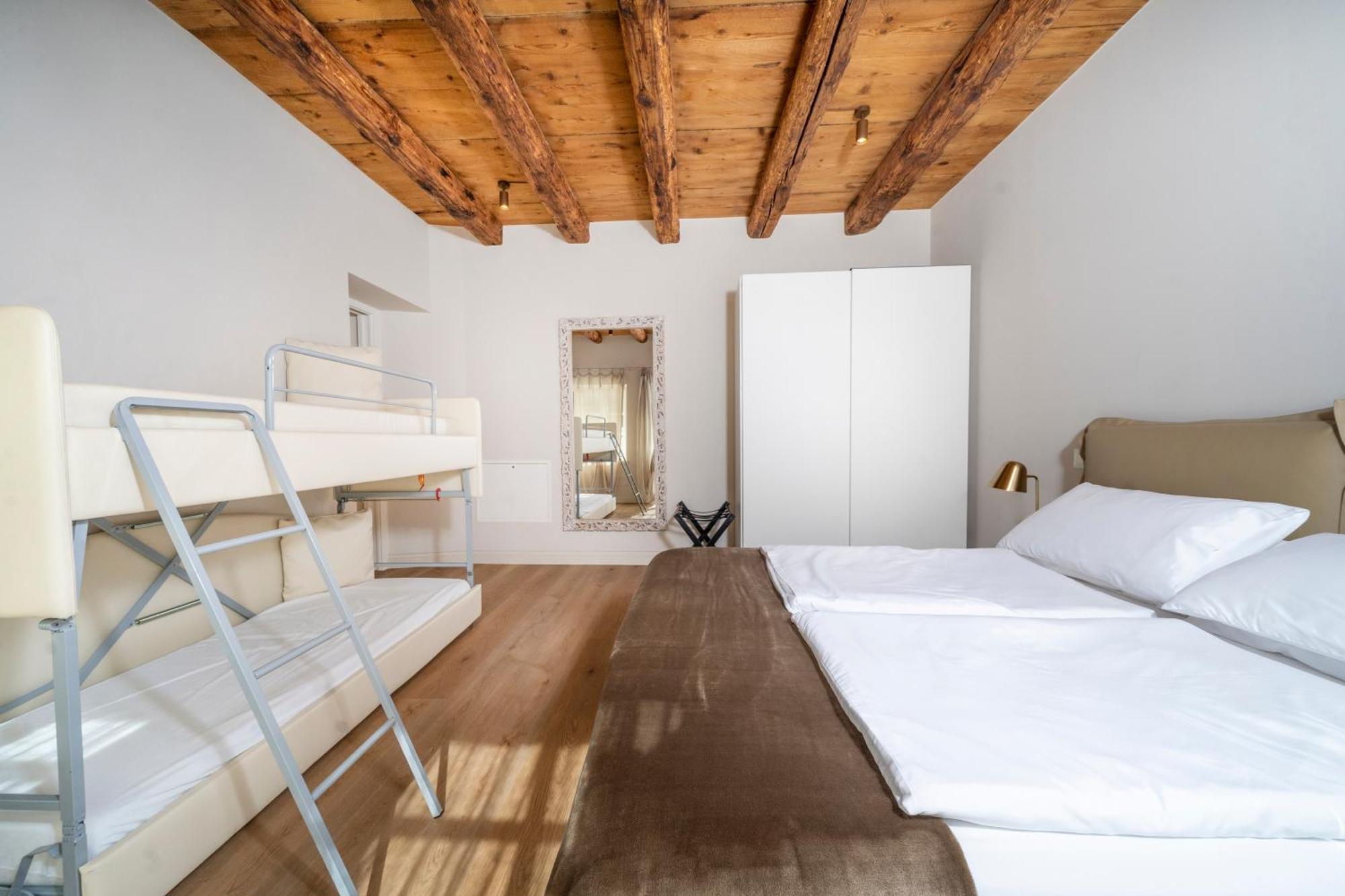 Casa Vacanze Alle Mura ชิวีดาเล เดล ฟรีอูลี ภายนอก รูปภาพ